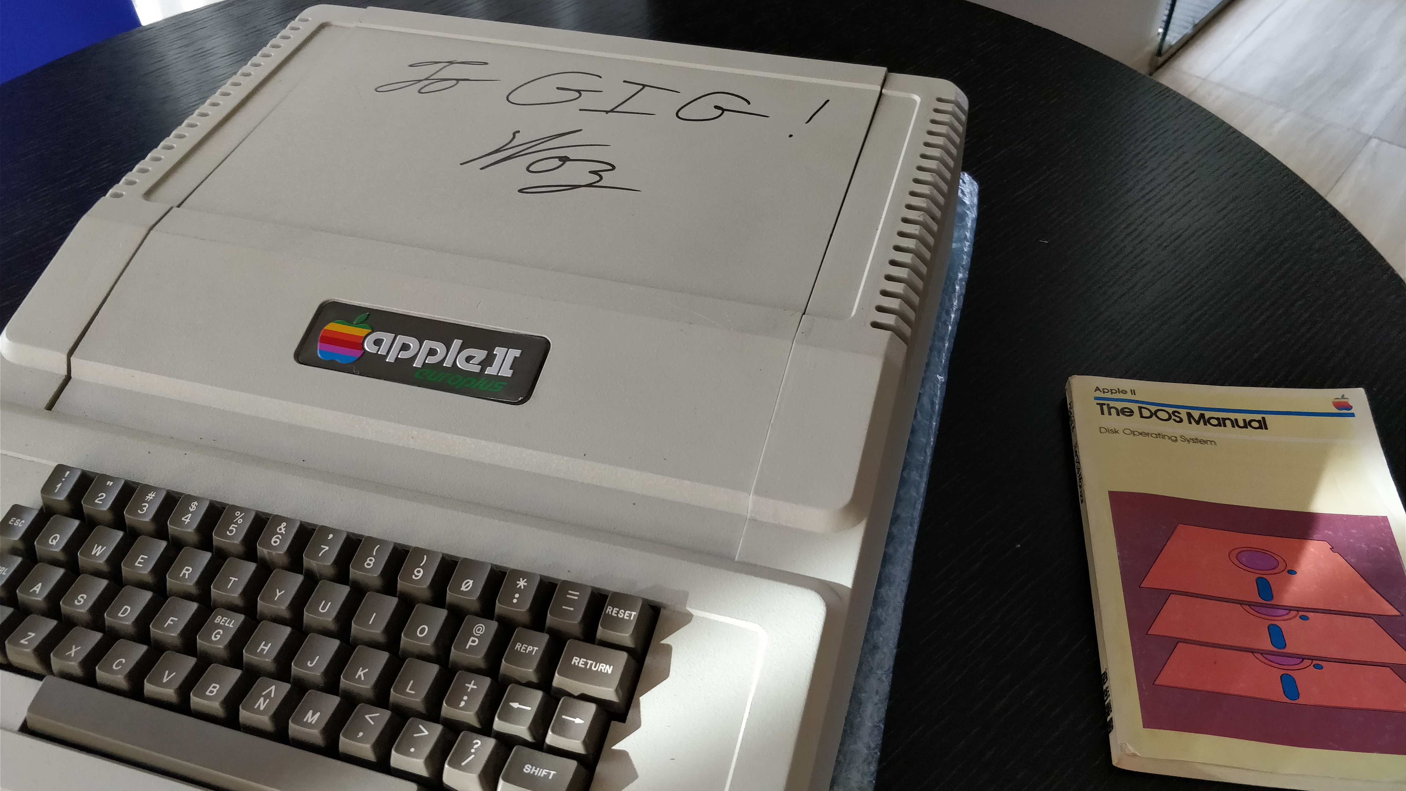 GiG's Apple II signed by Woz himself!